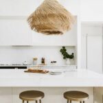 Lustre paille suspendu en forme de hutte