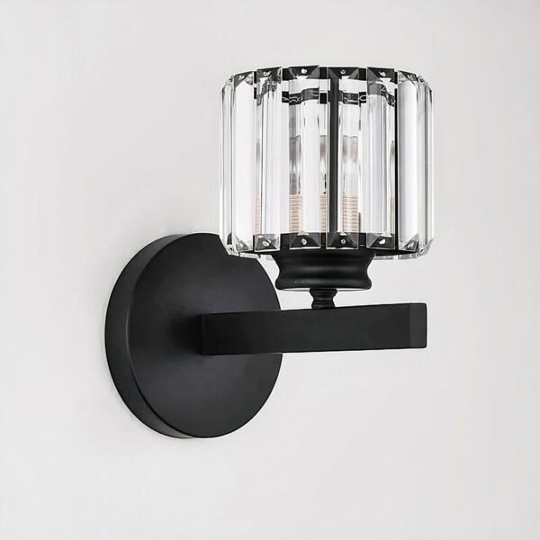 Applique murale LED au design nordique et luxueux en acier inoxydable et cristal sur fond gris