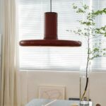 Lustre rouge post-moderne rond de style danois - vue de face