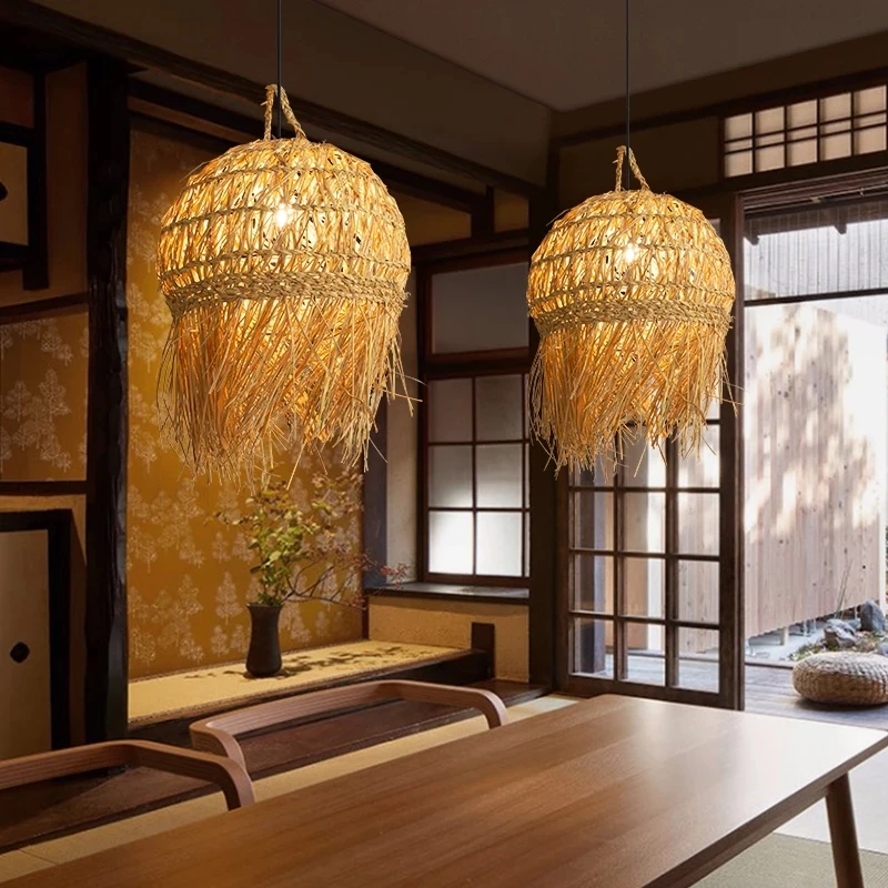 Retro ball chandelier in hand-woven straw and bamboo