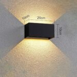 Dimensions diagram of the black outdoor wall light with up and down light beams