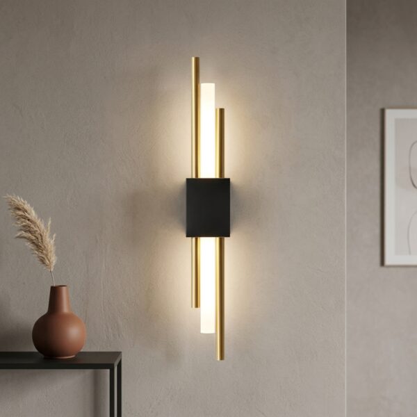 Modern wall lamp with vertical design Black and gold wall light with three vertical LED bars
