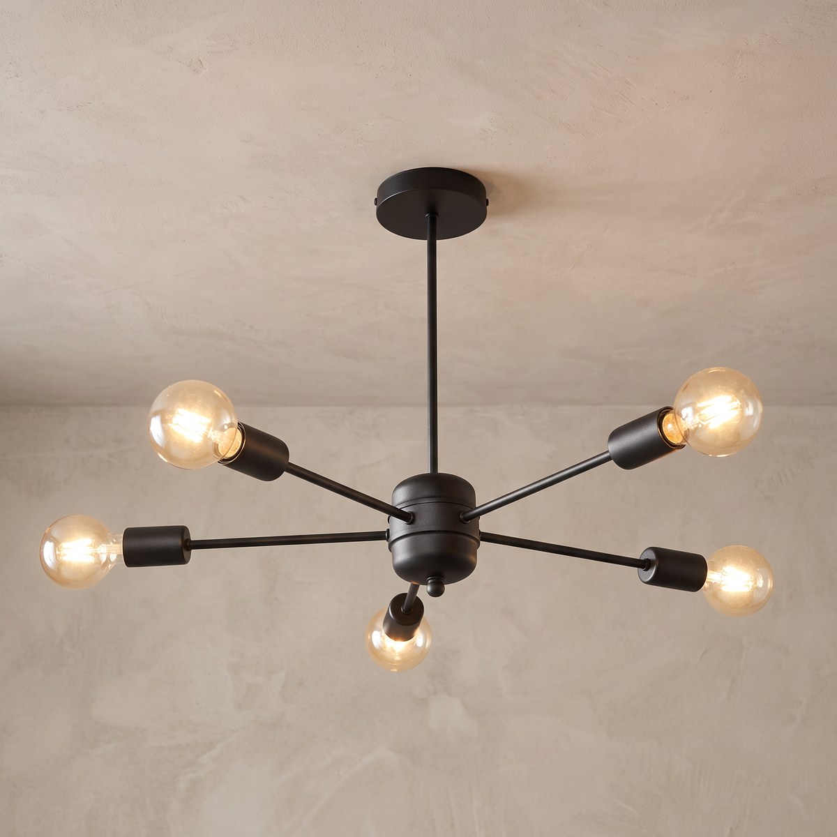 Chandelier, 5-bulb sputnik in black metal, 66 cm Sputnik chandelier with 5 bulbs in black metal